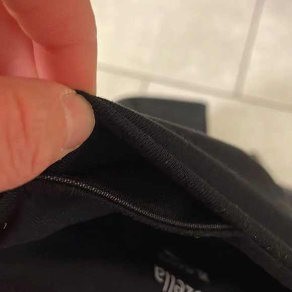 Zella kids black leggings - Picture 8 of 8